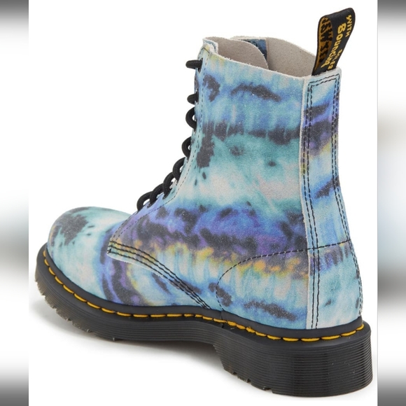 Dr. Martens 1460 Pascal Boot - Picture 3 of 6
